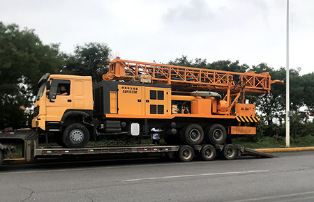 Truck mounted water well drilling rig